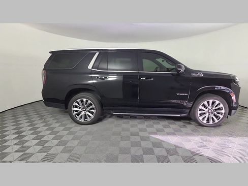 Used 2025 Chevrolet Tahoe High Country RWD image 37
