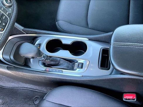Used 2025 Chevrolet Malibu LT FWD image 17