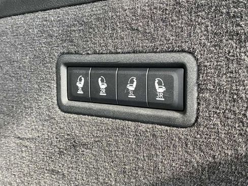 Used 2022 Jeep Grand Wagoneer Series III image 13