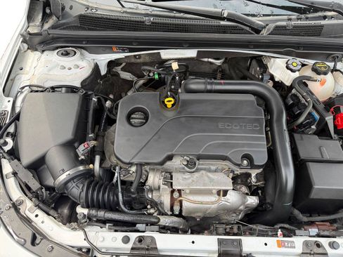 Used 2024 Chevrolet Malibu LT w/ Sport Edition FWD image 28
