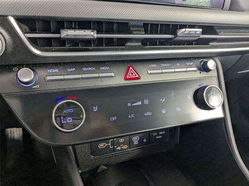 Used 2026 Hyundai Sonata SEL FWD image 19
