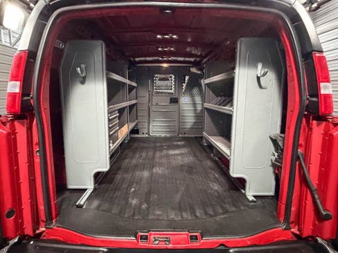 Used 2022 Chevrolet Express 2500 w/ Driver Convenience Package image 12