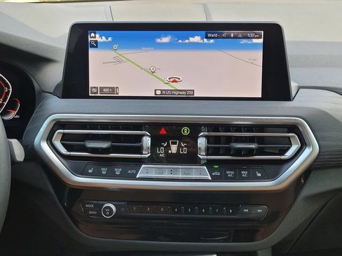 Used 2024 BMW X3 sDrive30i w/ Convenience Package image 17