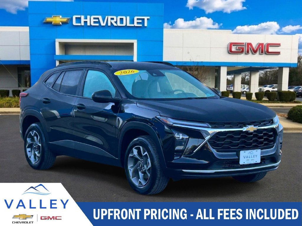 Used 2026 Chevrolet Trax LT FWD image 1