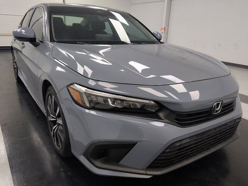 Used 2024 Honda Civic EX image 14