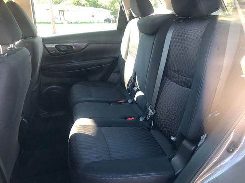 Used 2020 Nissan Rogue S image 10