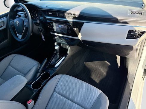 Used 2016 Toyota Corolla LE image 34