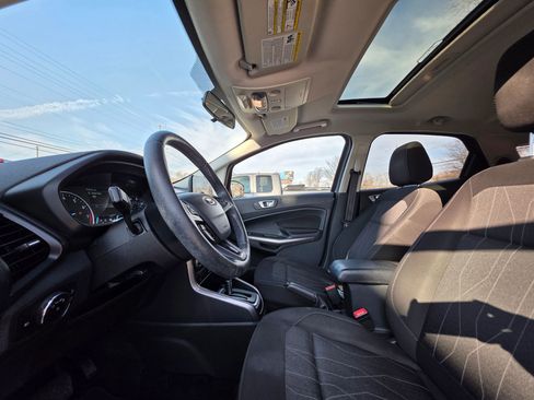 Used 2019 Ford EcoSport SE image 11