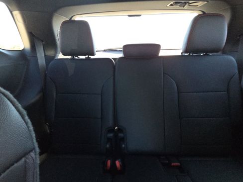 New 2026 Chevrolet Traverse RS image 32