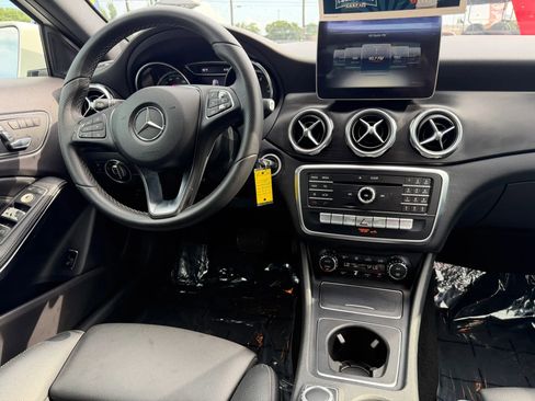 Used 2018 Mercedes-Benz GLA 250 image 9