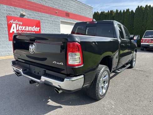 Used 2022 RAM 1500 Big Horn AWD/4WD image 3