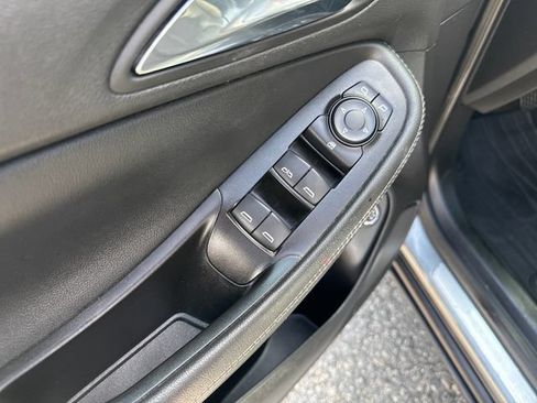 Used 2023 Buick Encore GX Essence w/ Experience Buick Package AWD/4WD image 14