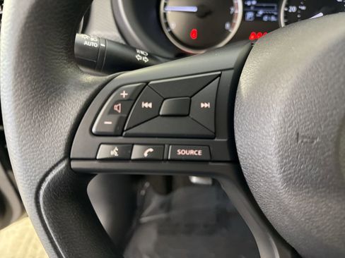 Certified 2025 Nissan Kicks Play S image 12