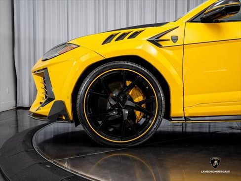 Used 2019 Lamborghini Urus AWD/4WD image 15