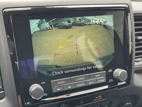 Used 2024 Nissan Frontier Pro-X image 15