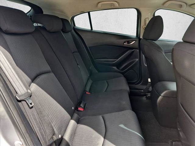 Used 2016 MAZDA MAZDA3 i Sport FWD image 19