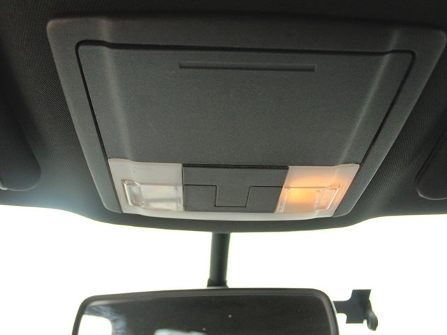 Used 2019 Ford Explorer XLT w/ Equipment Group 201A AWD/4WD image 21