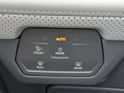 New 2026 Volkswagen Atlas Peak Edition AWD/4WD image 17