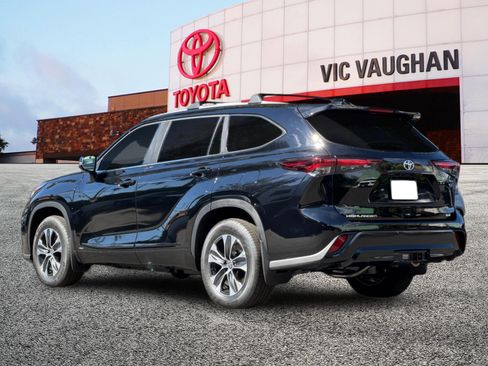 New 2026 Toyota Highlander XLE AWD/4WD image 32
