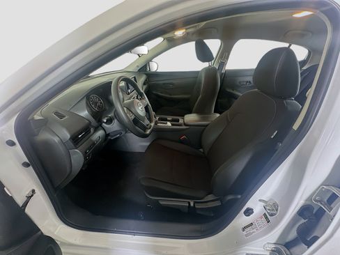 Used 2025 Nissan Sentra S FWD image 13