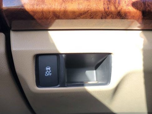 Used 2011 Honda Accord EX-L image 18