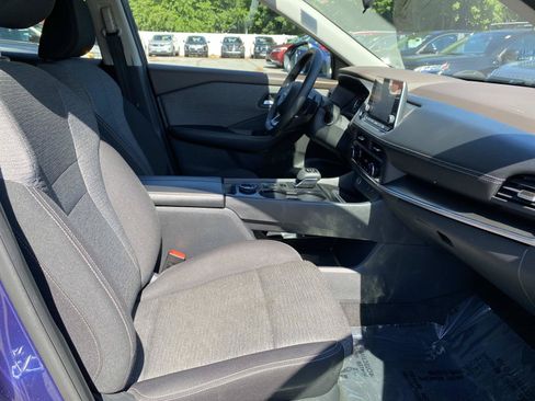 Used 2023 Nissan Rogue SV AWD/4WD image 20