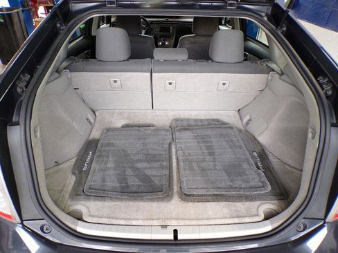 Used 2013 Toyota Prius Three image 21