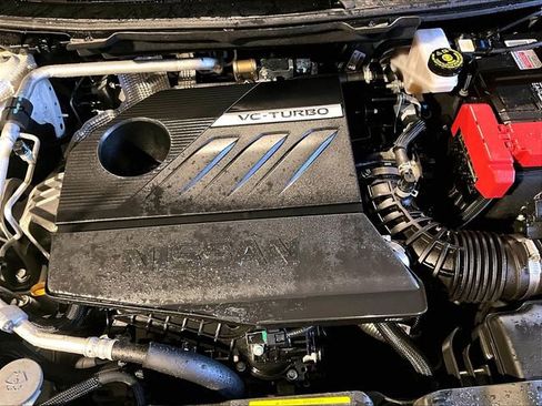 Used 2022 Nissan Rogue SV image 32