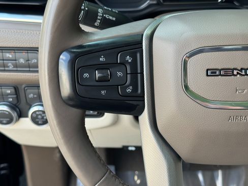 Used 2021 GMC Yukon Denali w/ Denali Ultimate Package AWD/4WD image 37