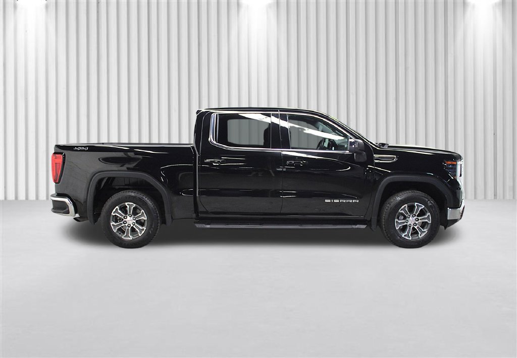 Used 2023 GMC Sierra 1500 SLE AWD/4WD image 2