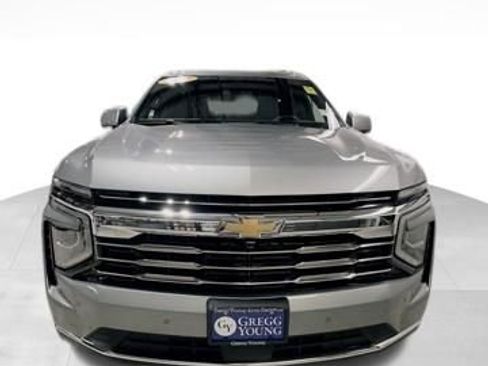 Used 2025 Chevrolet Tahoe LT AWD/4WD image 10