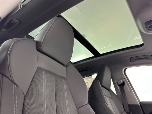 New 2025 Audi Q5 Premium Plus image 16