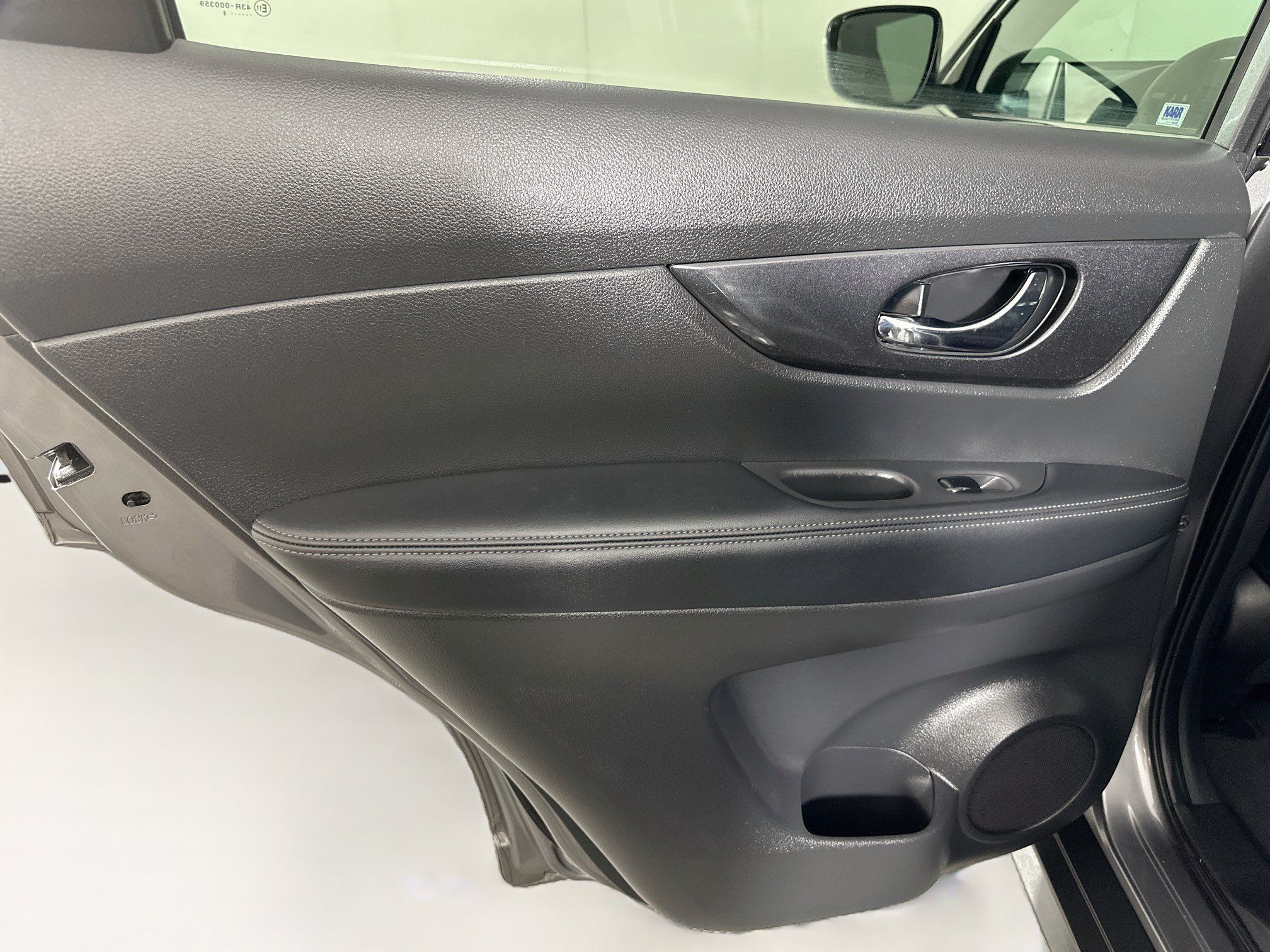 Used 2019 Nissan Rogue SV FWD image 24