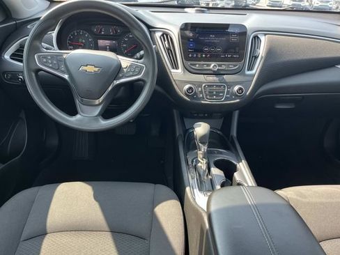 Used 2024 Chevrolet Malibu LT FWD image 16