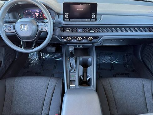 Certified 2025 Honda Accord SE image 13