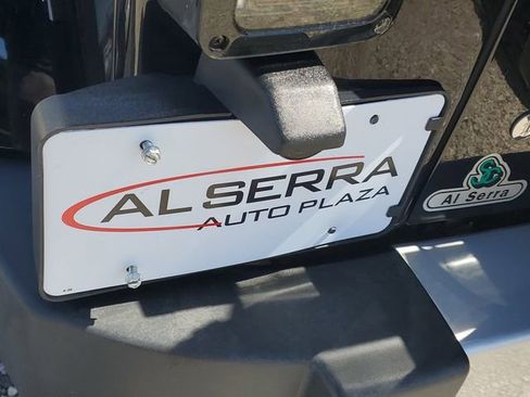 Used 2010 Jeep Wrangler Unlimited Sahara AWD/4WD image 6