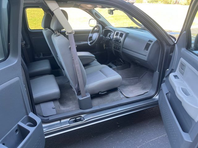 Used 2006 Dodge Dakota SLT w/ Trailer Tow Group RWD image 6