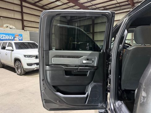 Used 2021 RAM 2500 Big Horn AWD/4WD image 13