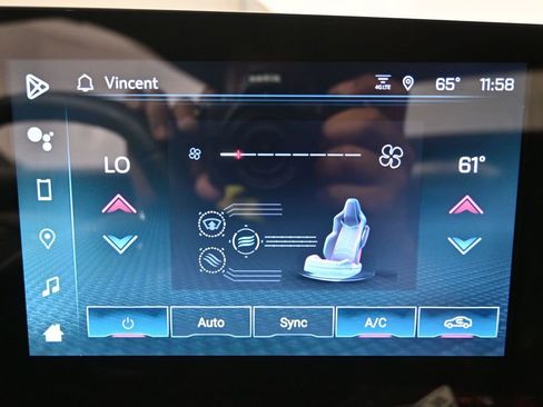 Used 2024 Chevrolet Corvette Stingray Preferred Conv w/ 2LT RWD image 17