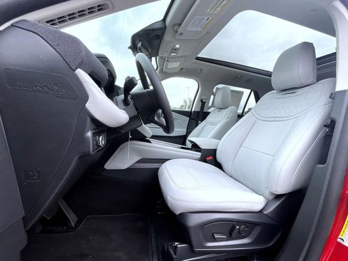 New 2026 Ford Explorer Platinum w/ LUX Leather Package AWD/4WD image 11