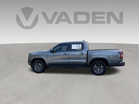 Used 2025 Nissan Frontier SV RWD image 35
