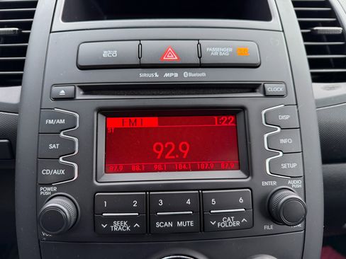 Used 2012 Kia Soul 5dr Wgn Auto Base image 32