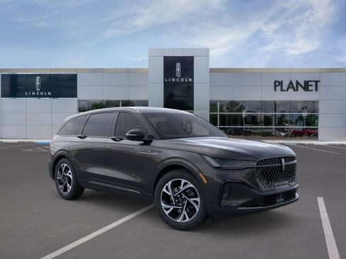 New 2026 Lincoln Nautilus Premier w/ Equipment Group 102A AWD/4WD image 7