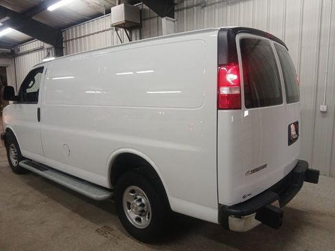 Used 2024 Chevrolet Express 2500 w/ Driver Convenience Package image 21