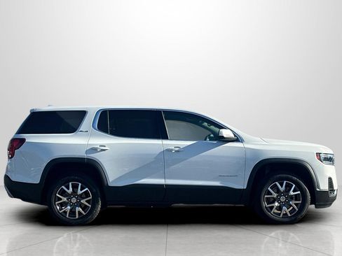 Used 2023 GMC Acadia SLE image 4
