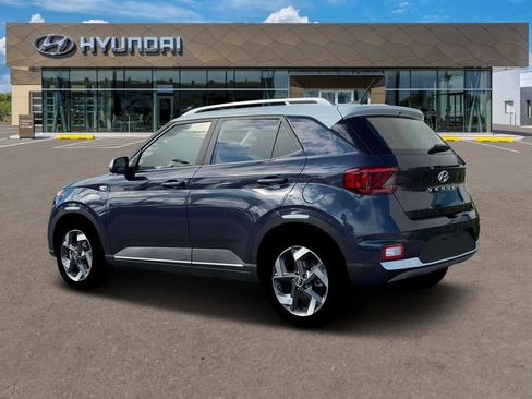 New 2026 Hyundai Venue SEL FWD image 43