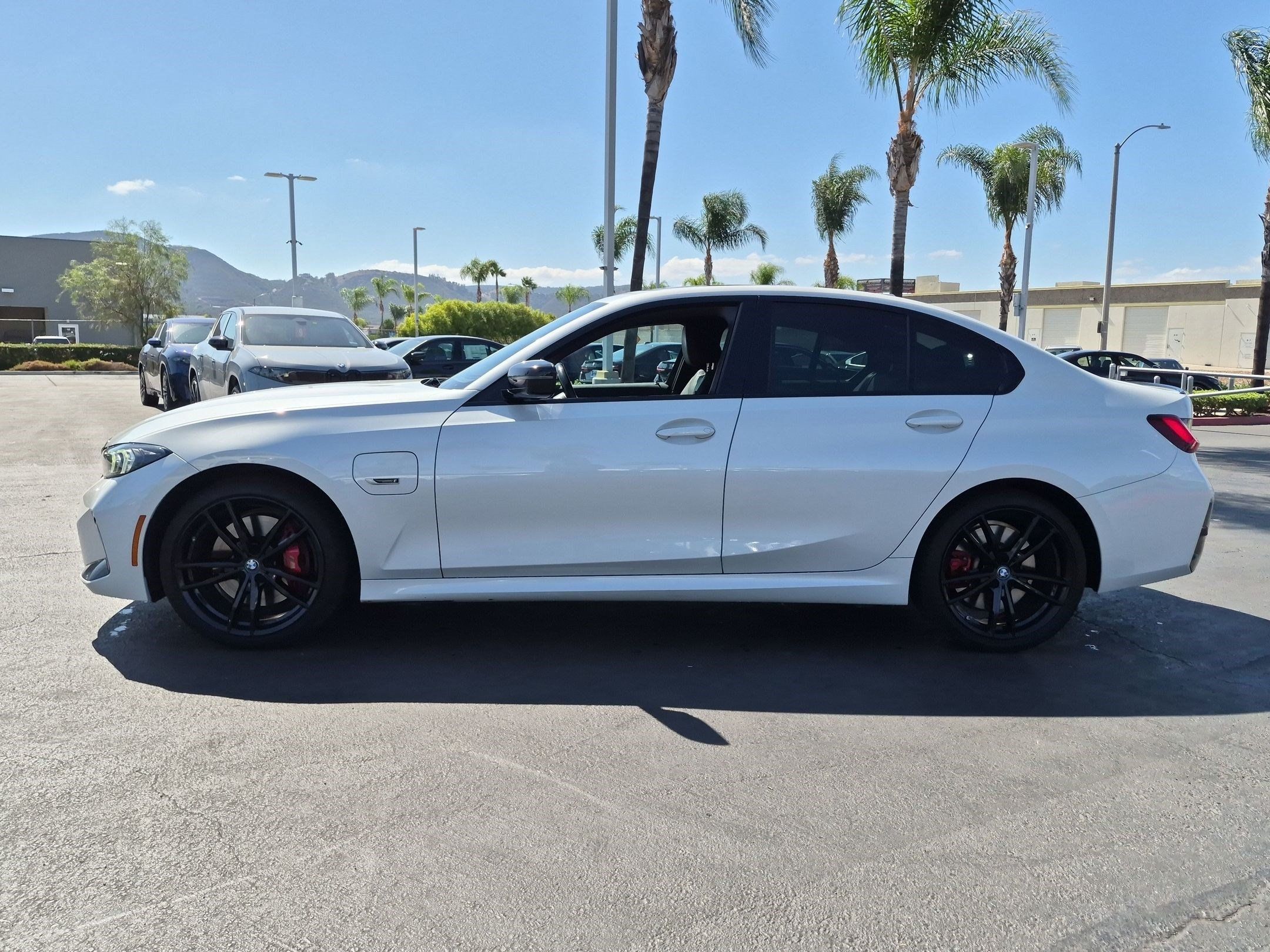 Used 2023 BMW 330e w/ M Sport Package RWD image 7