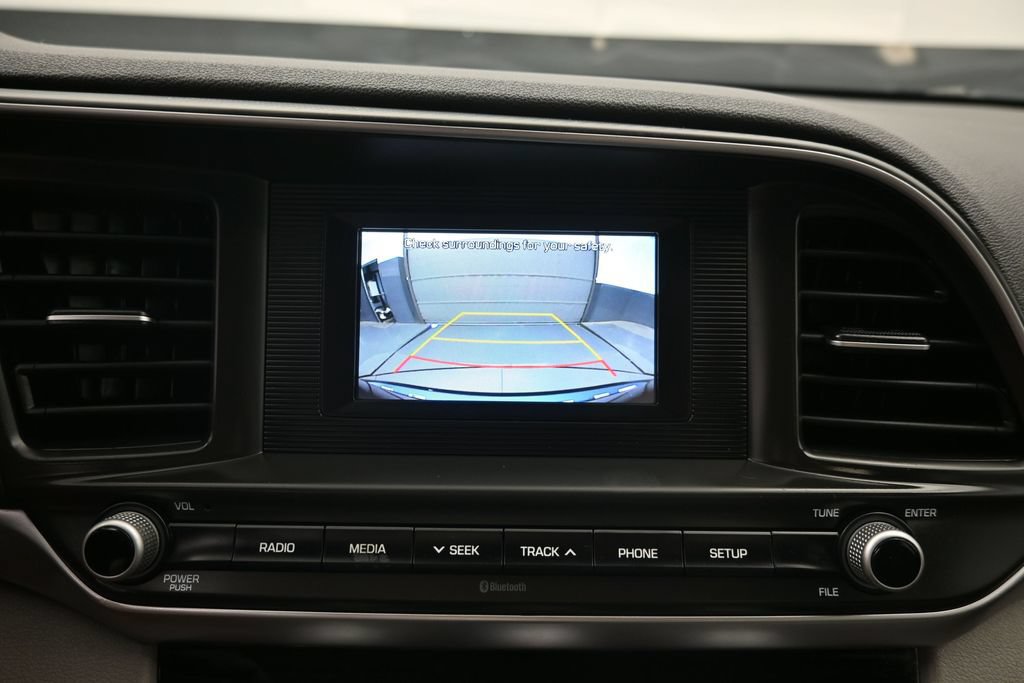 Used 2019 Hyundai Elantra SE FWD image 16