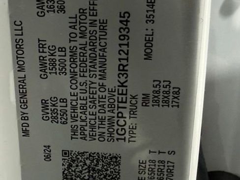 Used 2024 Chevrolet Colorado Trail Boss image 40