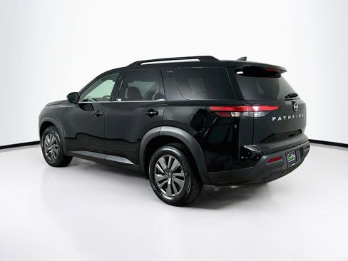 Used 2025 Nissan Pathfinder SV AWD/4WD image 5